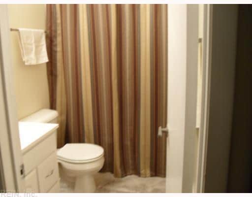 Building Photo - 8530 Tidewater Dr