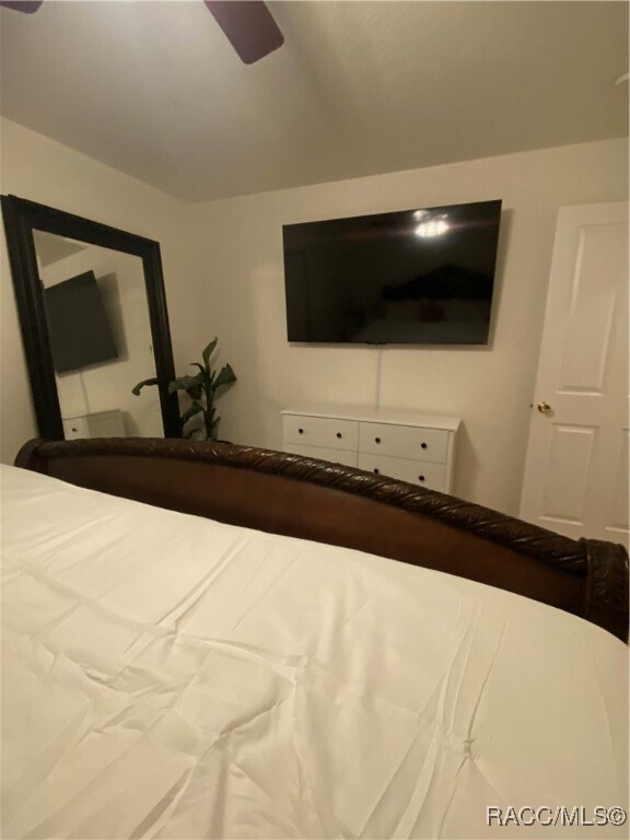 Building Photo - 2131 N Pinecone Ave