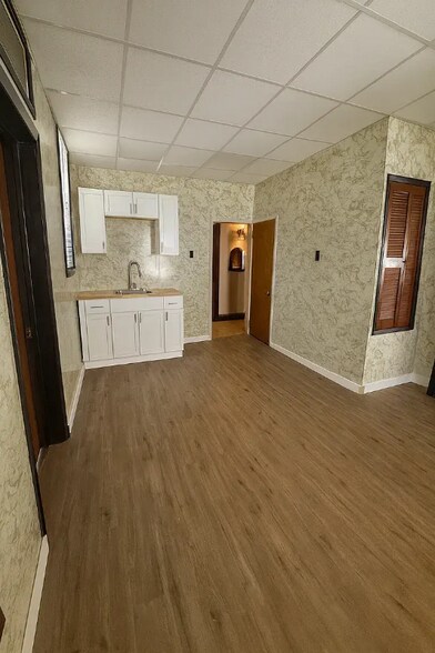 Building Photo - 3420 Alberta St