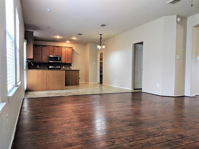 Building Photo - 3526 Schumann Oaks Dr
