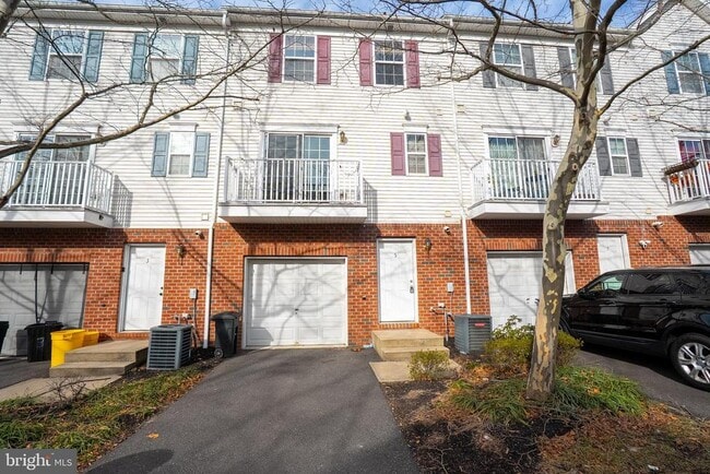 Building Photo - 5 Rafting Way