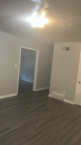 Building Photo - 4151 Slumber Ln