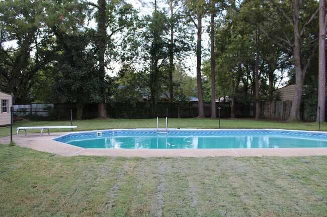Building Photo - Home for Rent in Montgomery