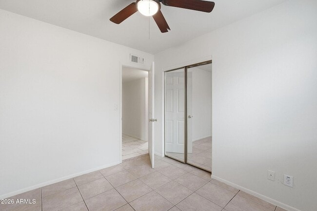 Building Photo - 4731 W Paradise Ln