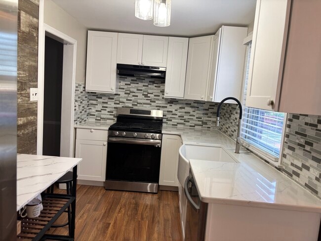 Building Photo - 632 Dutton Cir