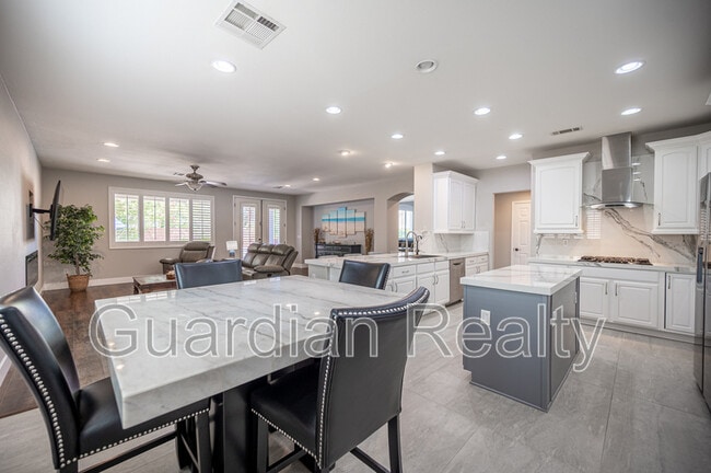 Building Photo - 11112 Pine Greens Ct
