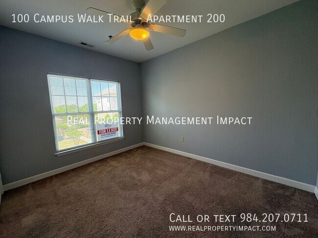 Building Photo - 100 Campus Walk Trl