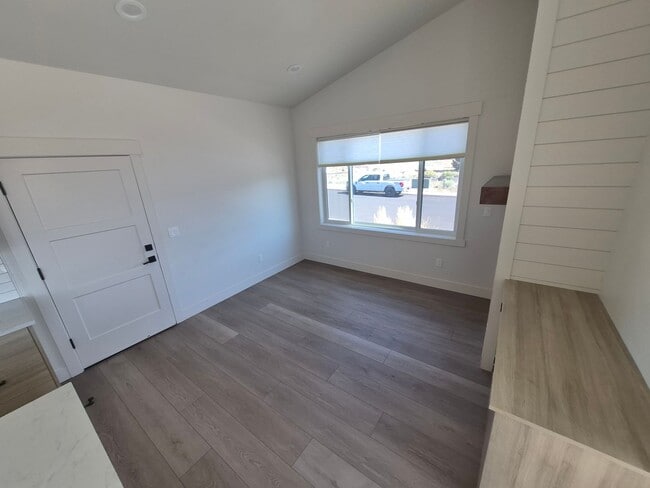 Building Photo - 3783 SW 47th St
