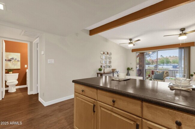 Building Photo - 16819 E Gunsight Dr