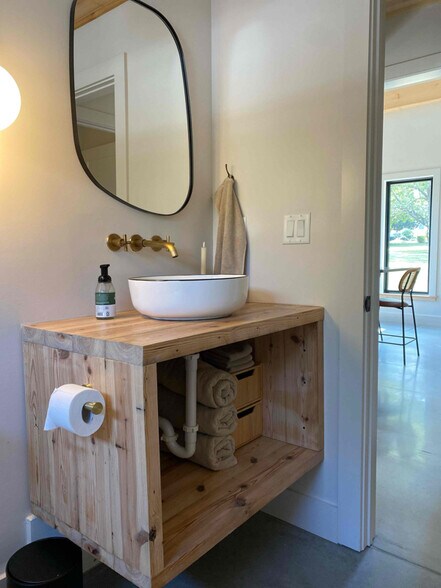 Building Photo - 575 Sullens Rd