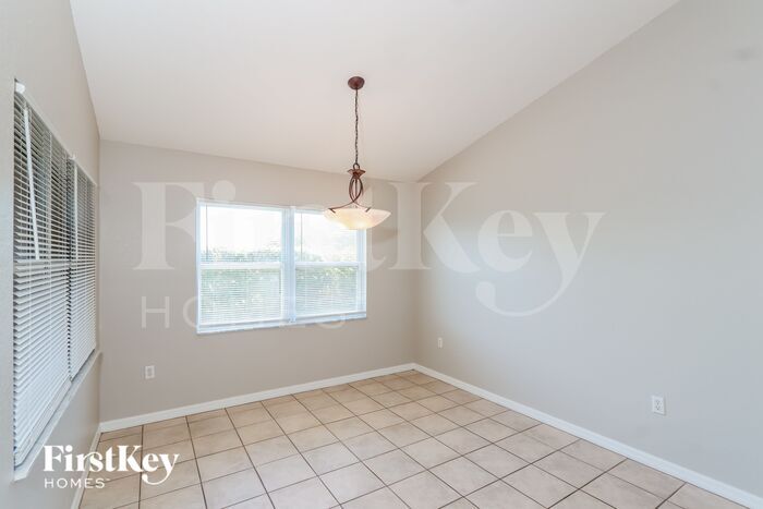 Building Photo - 2530 Pine Valley Dr
