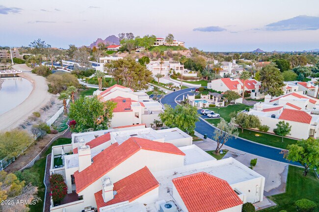 Building Photo - 5736 N 25th St