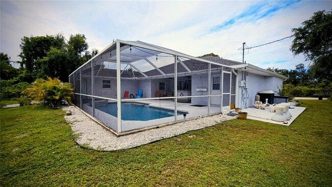 Building Photo - 881 Bayshore Dr