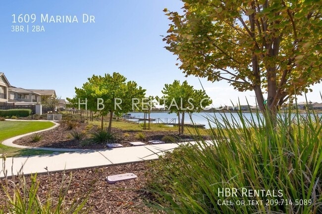 Building Photo - 1609 Marina Dr