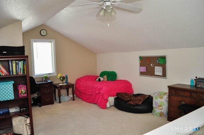 Building Photo - 605 Sandstone Dr