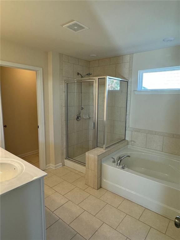 Building Photo - 136 Paulownia Cir