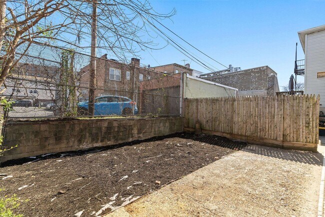 Building Photo - 20 Delaware Ave