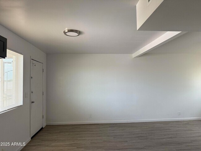 Building Photo - 4619 S 16th St