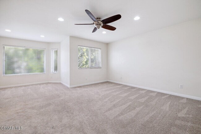 Building Photo - 526 Houston Dr