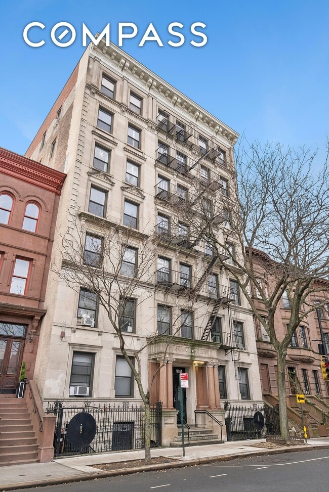 Building Photo - Harlem Penthouse for rent!