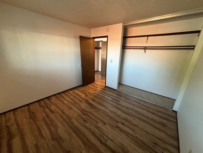 Building Photo - SE 49th and Hawthorne Blvd