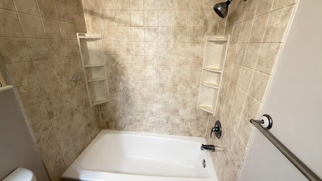 Building Photo - 325 Charred Oak Ct