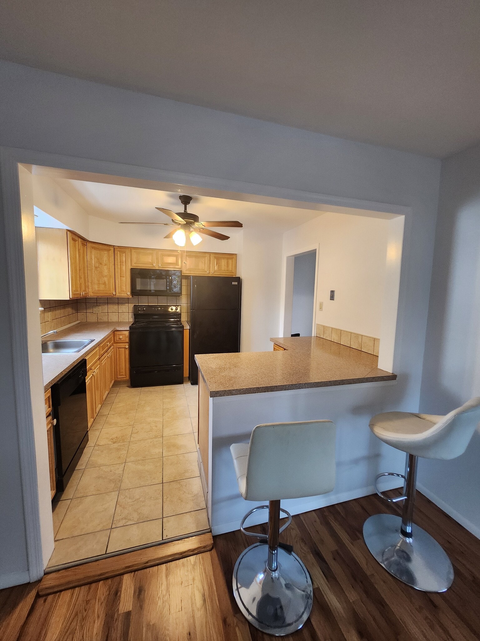Building Photo - 1455 Kennellworth Pl