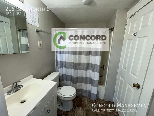 Building Photo - 216 Edgeworth St