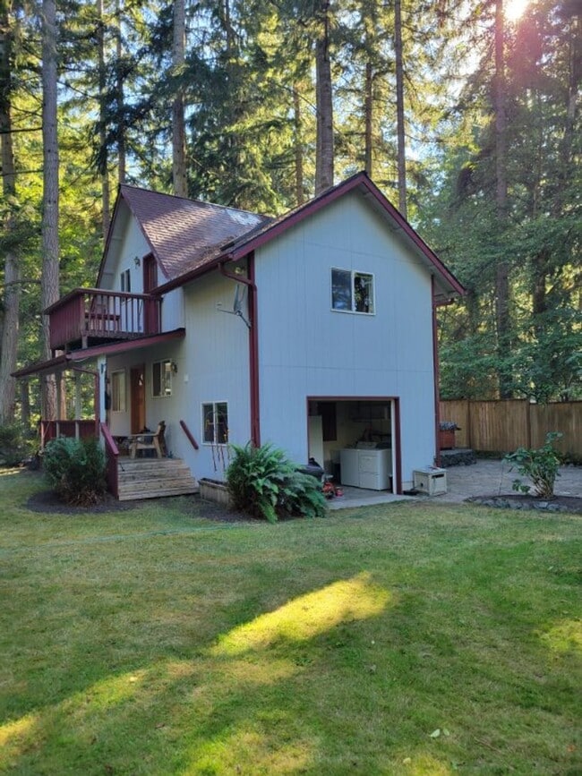 Building Photo - Fairytale Cottage in the Woods and Include...
