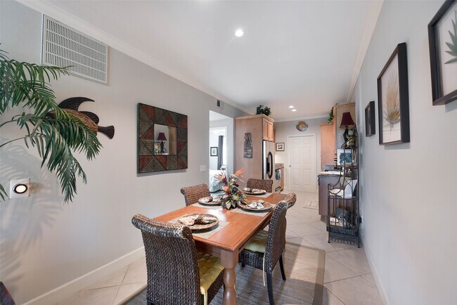 Building Photo - 7000 Seawall Blvd
