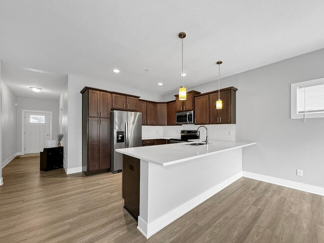 Building Photo - 4461 Lower Beaver Rd