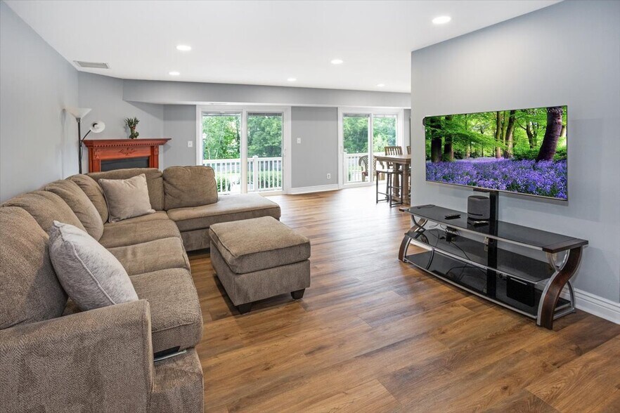 Building Photo - 56 Woods Edge Dr