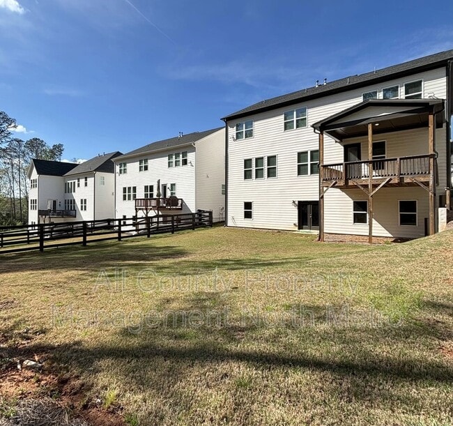 Building Photo - 382 Tillman Pass