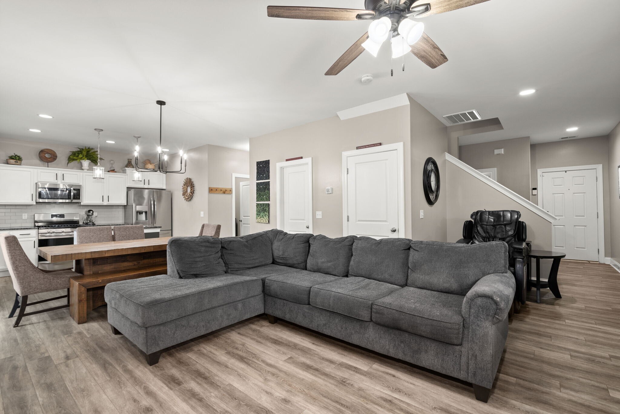 Building Photo - 65 Folly Road Blvd