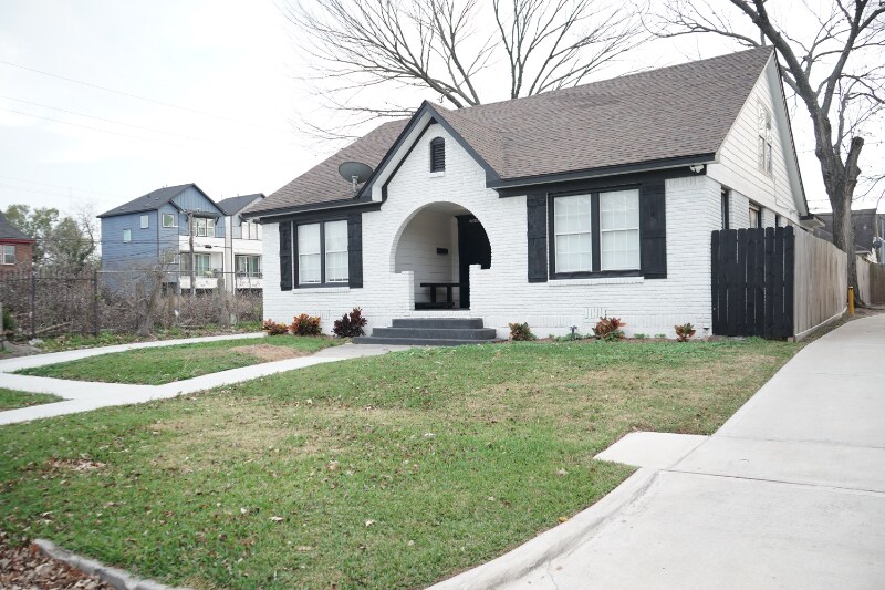 Building Photo - 2514 Isabella St