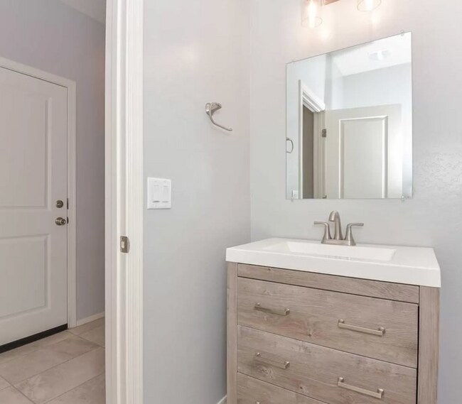 Building Photo - Spacious 2-Story, 3 Bedroom/2.5 Bath Home with 2 Car Garage! Community Pool and Playground!