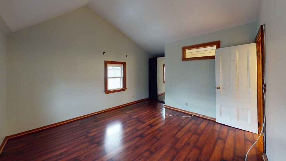 *Pictures are representative samples of the advertised unit. In some cases, the actual units you tou - 20 Winship St
