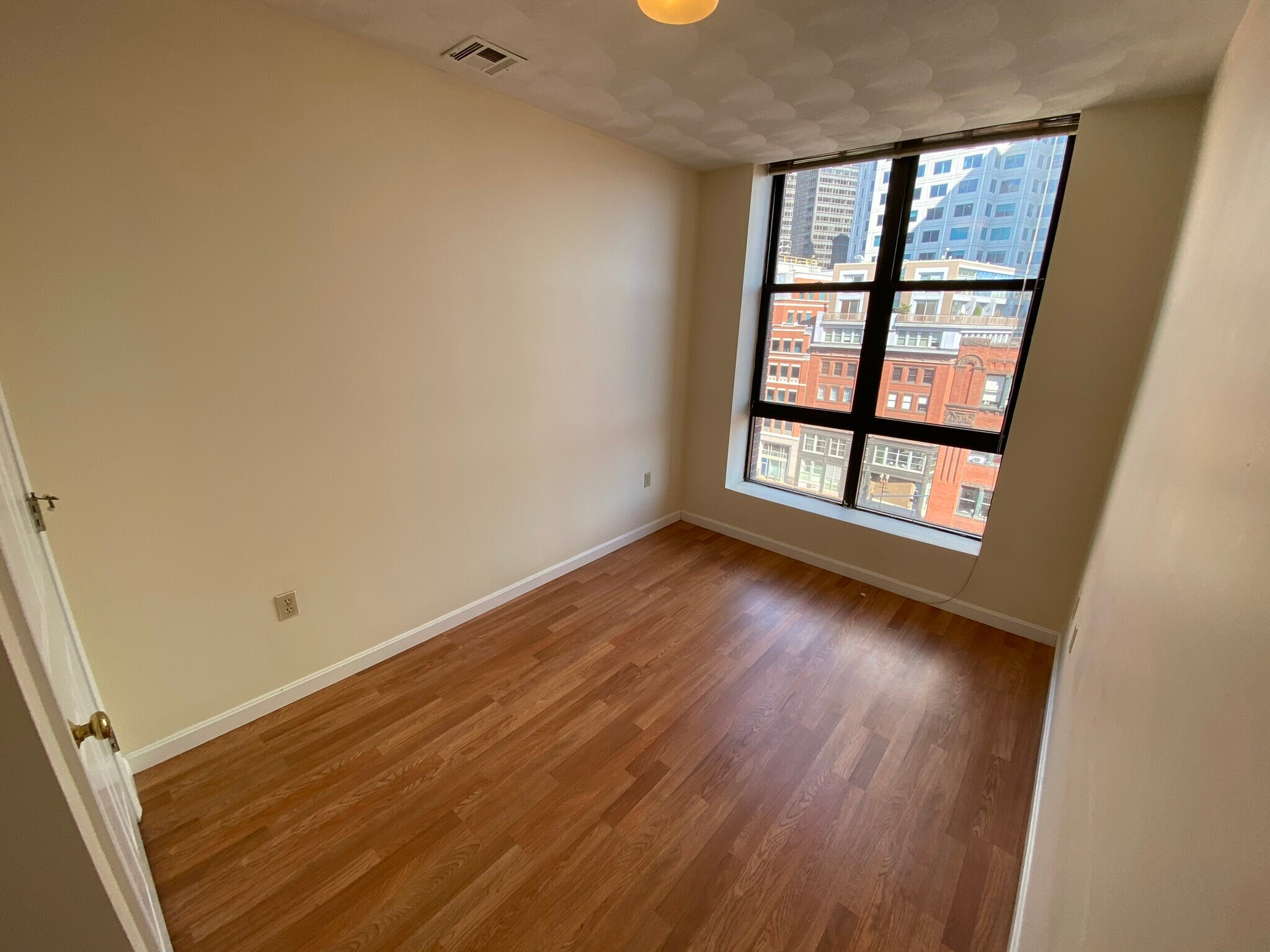 Building Photo - 68 Essex St