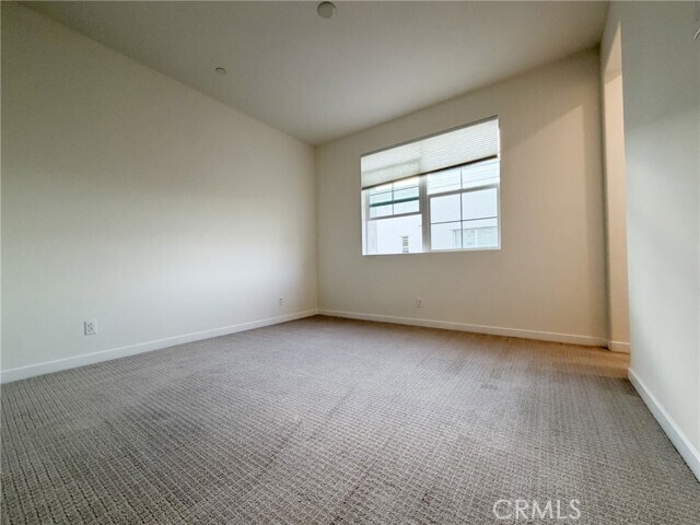 Building Photo - 136 Acamar