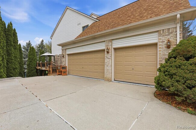 Building Photo - 3932 Fieldview Rd