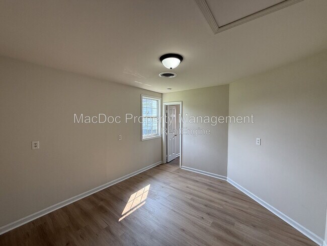 Building Photo - 209 Hamilton St
