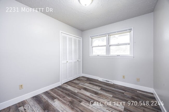Building Photo - 2231 Moffett Dr
