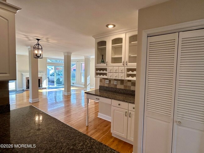 Building Photo - 82 3rd St