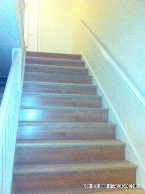 Building Photo - 9 Etna St