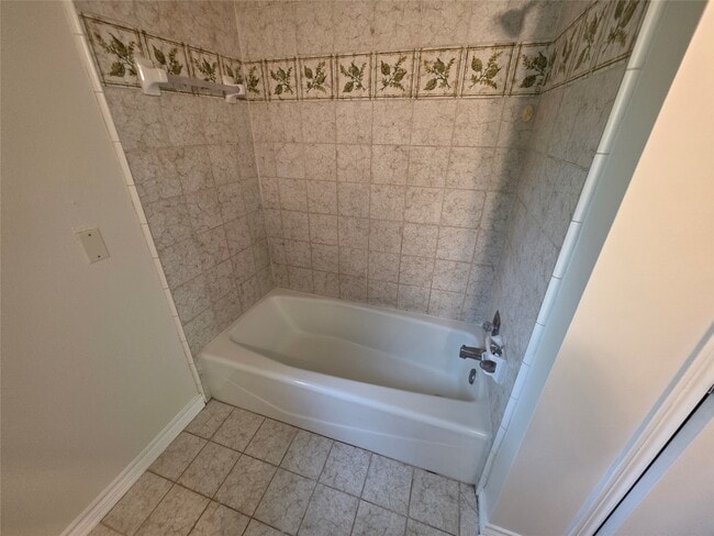 Building Photo - 18 Mayfair Grove Ct