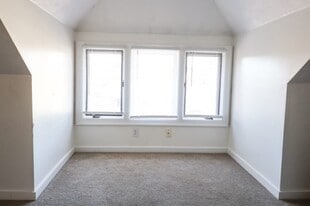 Building Photo - 4909 California St