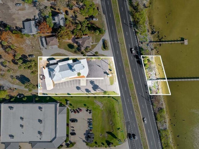 Building Photo - 1280 Highway 1, A