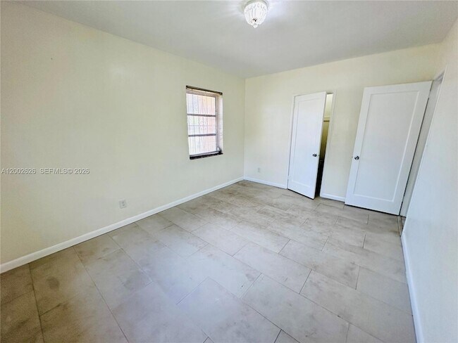 Building Photo - 6241 SW 2nd St