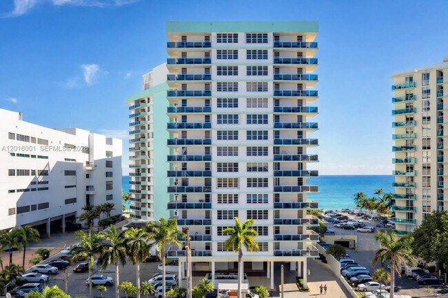Building Photo - 3725 S Ocean Dr
