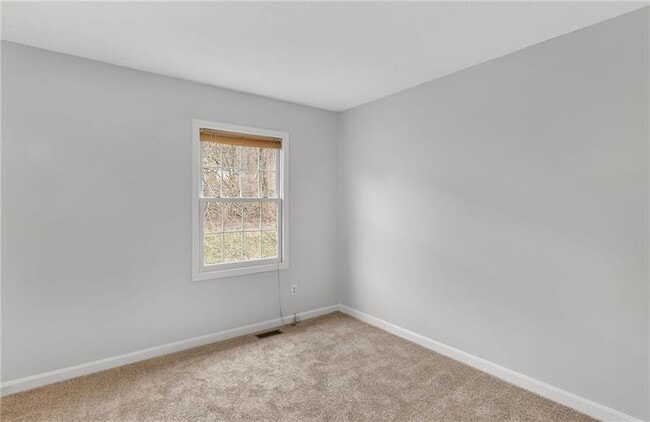 Building Photo - 1211 Meadowbrook Dr